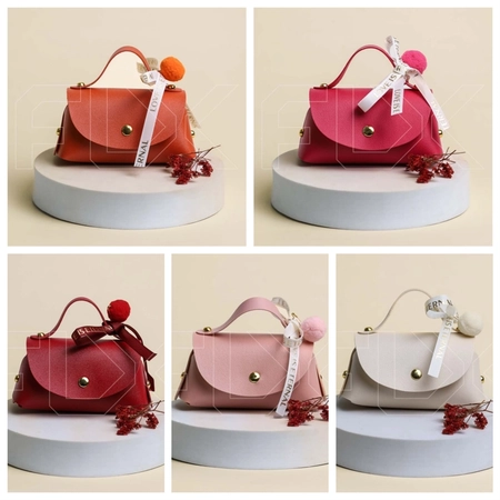 {{productViewItem.photos[photoViewList.activeNavIndex].Alt || productViewItem.photos[photoViewList.activeNavIndex].Description || 'Сумочка подарочная (кратно 10)'}}