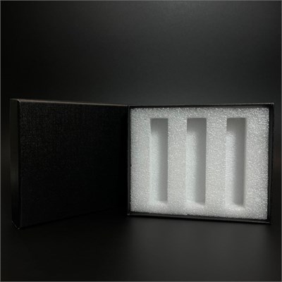 зак_Коробочка с белой вкладкой для помадок 5 мл, черный 0_K015-135x110x30 (P001-5) WHITE - фото 18753