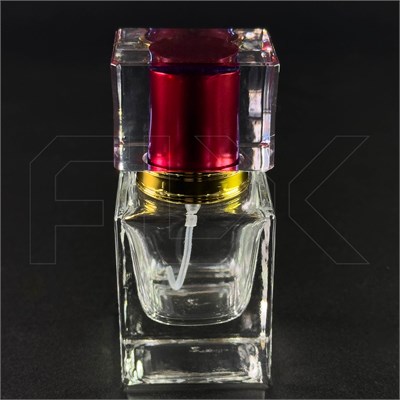 Атомайзер, 30мл, квадрат, красная крышка/пластик 0_S243-30 RED - фото 19514