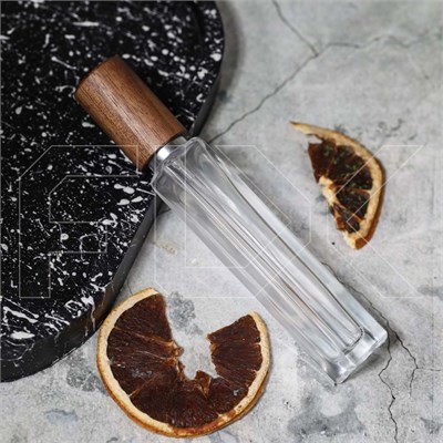 Новинка Атомайзер, квадрат, ореховая крышка, 10 мл 0_S144-10 WALNUT - фото 23657