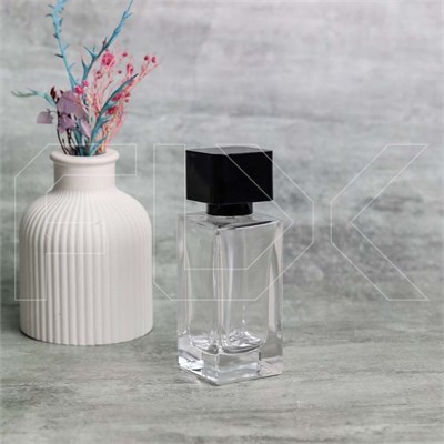 Новинка Атомайзер, черные крышка и помпа, на защелке, 50мл 0_B161-50 BLACK