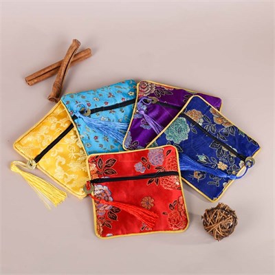 Шелковый клатч с вышивкой 120х120 мм MP020:CD - фото 8142